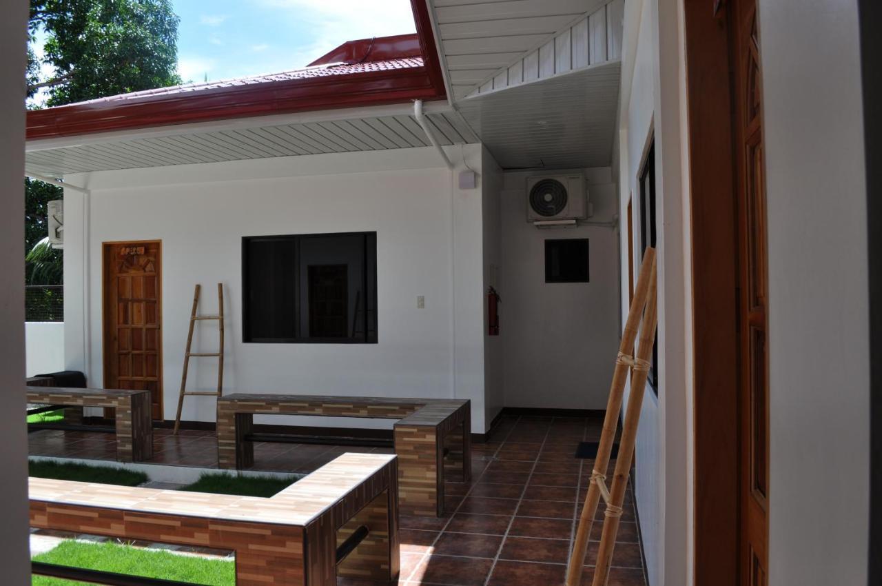 Casa Mia Inn Dauis Exterior foto